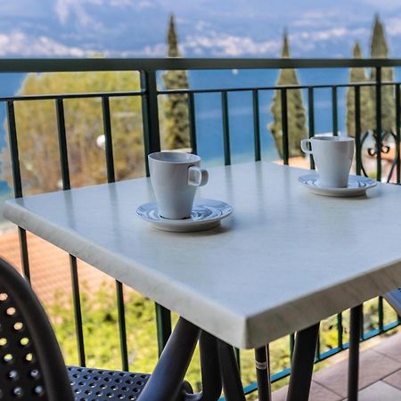 Residence Solei Classic & Plus Brenzone sul Garda Exterior foto