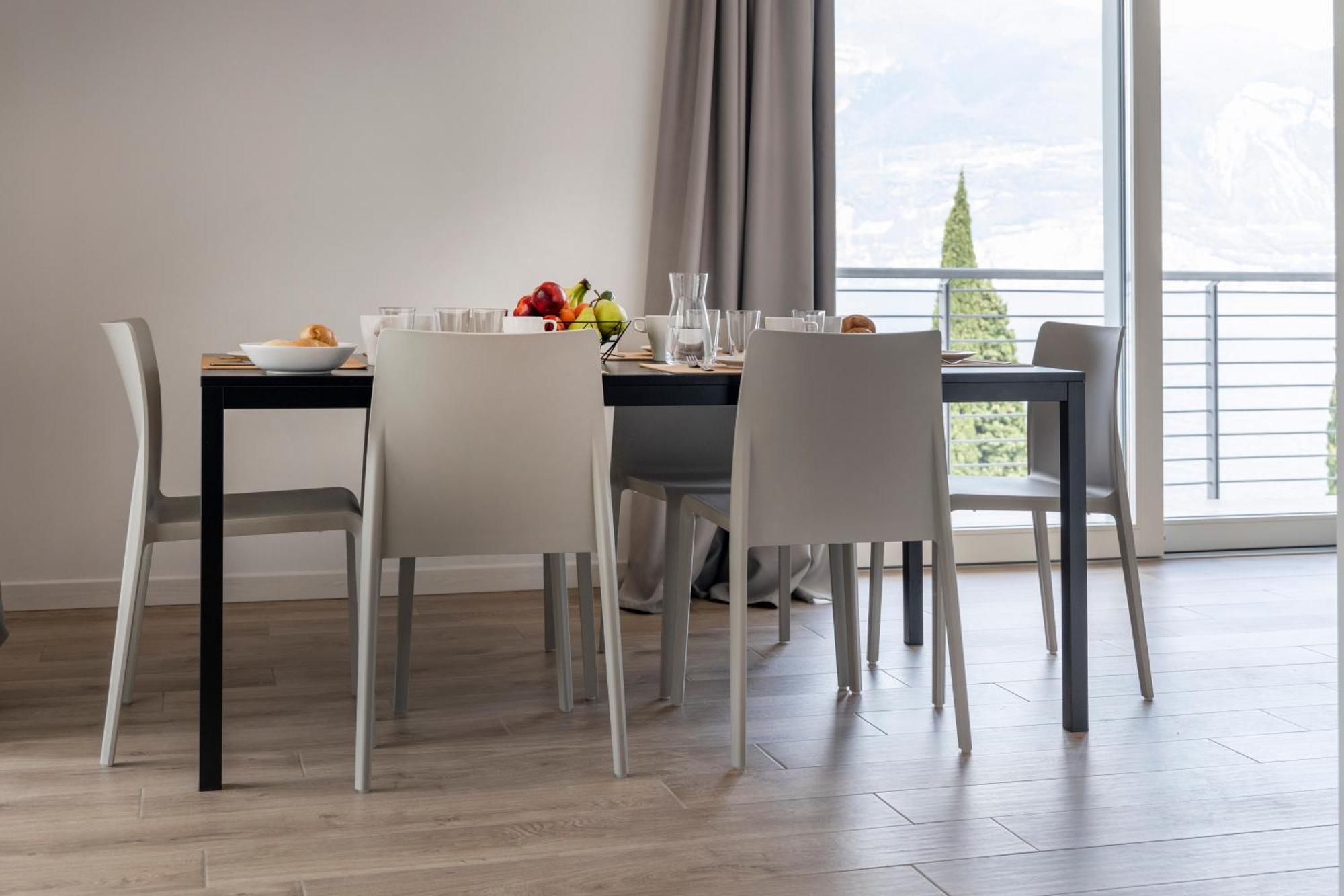 Residence Solei Classic & Plus Brenzone sul Garda Exterior foto