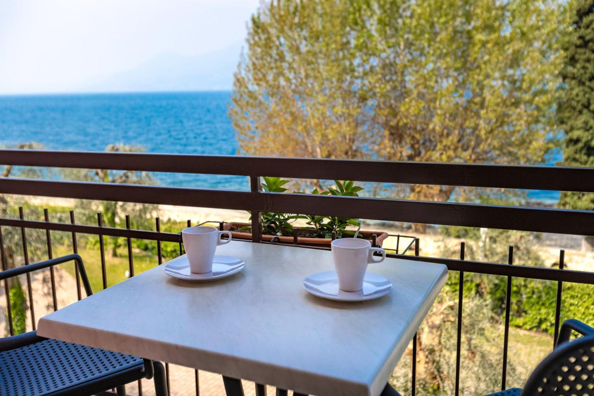 Residence Solei Classic & Plus Brenzone sul Garda Exterior foto